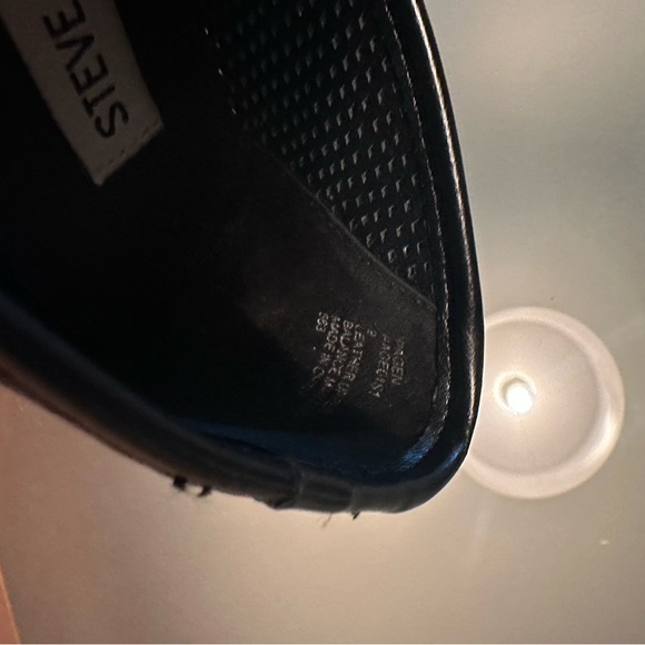 Like New! Steve Madden Pagen pump - Picture 11 of 11